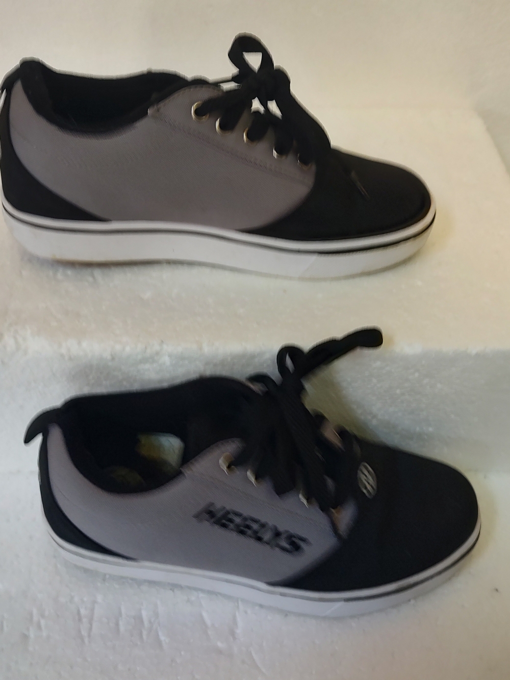 Heelys Black and Gray Low-Top Lace-Up Skate Shoes